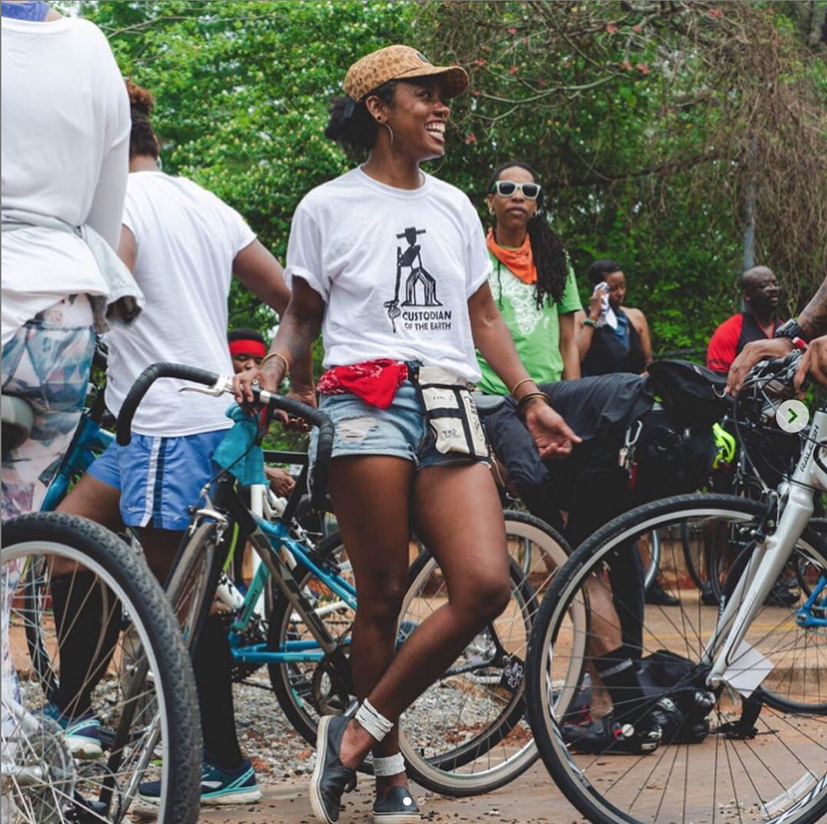 Zahra Alabanza with her bicycle